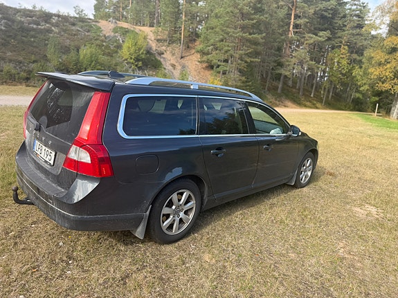 Volvo V70 5 of 11