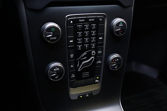 Volvo V40 22 of 27