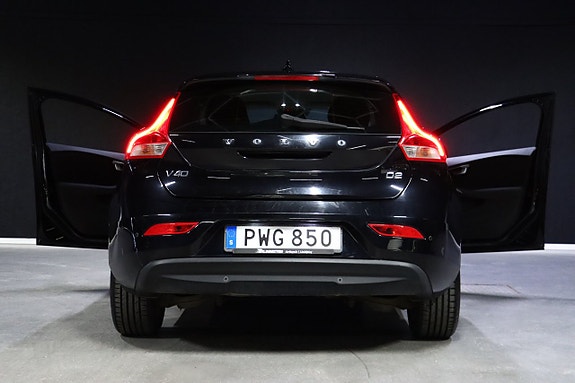 Volvo V40 5 of 27