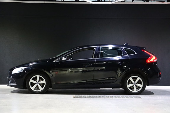 Volvo V40 6 of 27
