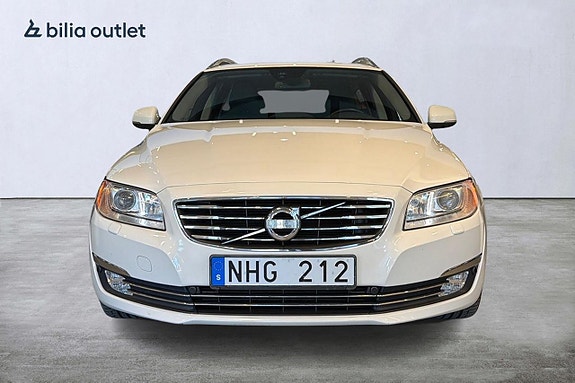 Volvo V70 2 of 22