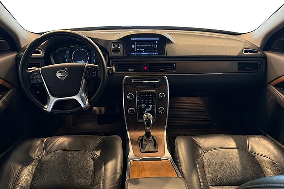 Volvo V70 12 of 22