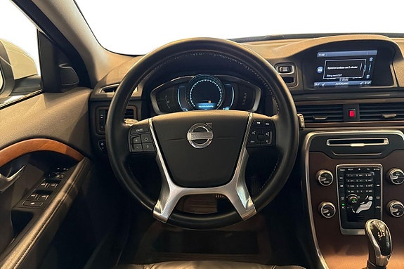Volvo V70 13 of 22