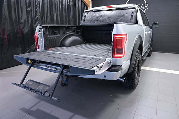 Ford F-150 8 of 24