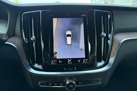 Volvo V60 Cross Country 13 of 13