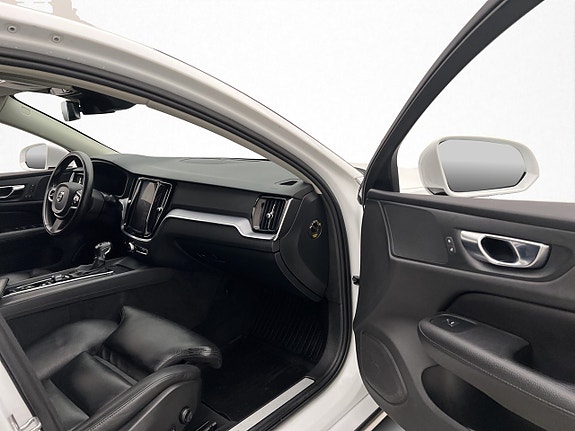 Volvo S60 27 of 30