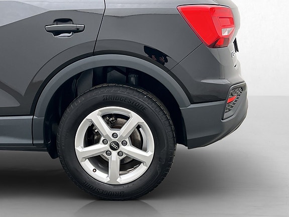 Audi Q2 26 of 30