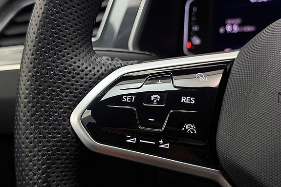 Volkswagen Tiguan 19 of 30