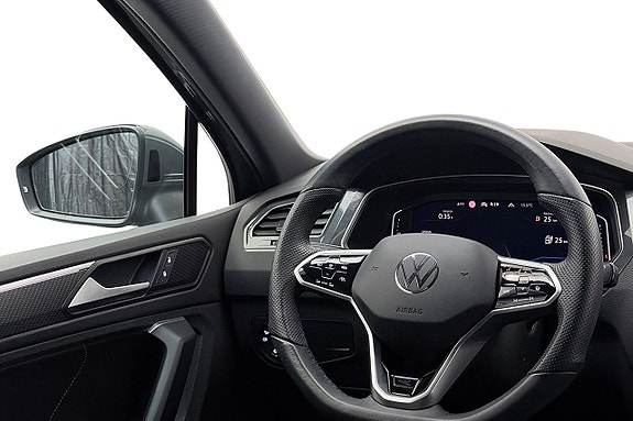 Volkswagen Tiguan 17 of 30