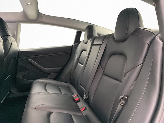 Tesla Model 3 27 of 30