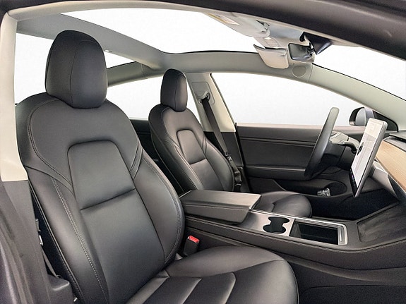 Tesla Model 3 25 of 30
