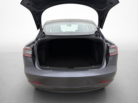 Tesla Model 3 28 of 30