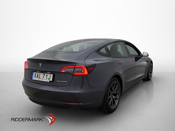 Tesla Model 3 9 of 30