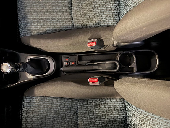 Toyota Yaris 16 of 23