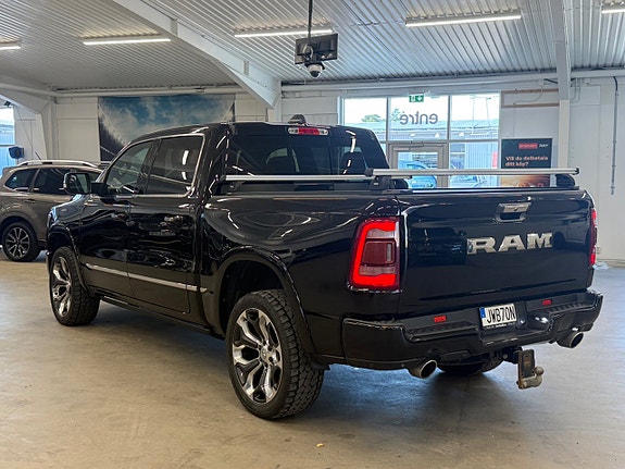 Dodge RAM 1500 2 of 23