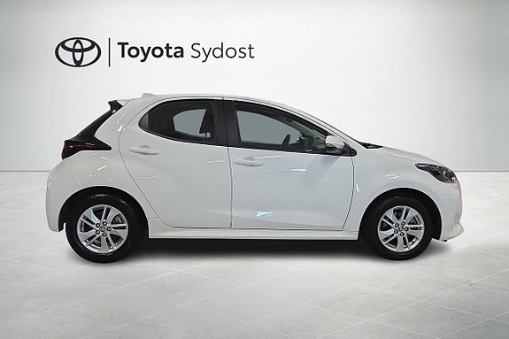 Toyota Yaris 8 of 20