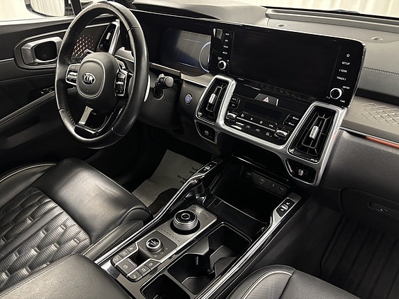 Kia Sorento 8 of 11