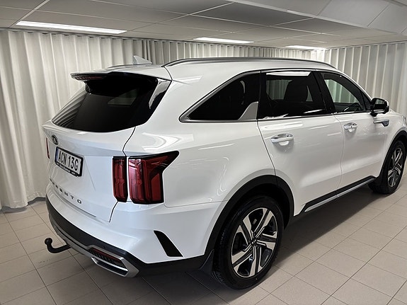 Kia Sorento 3 of 11