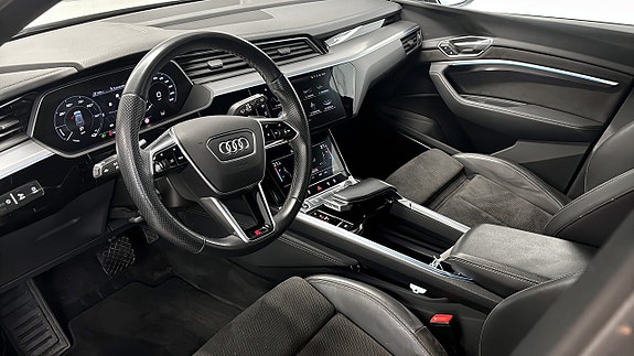 Audi e-tron 7 of 19