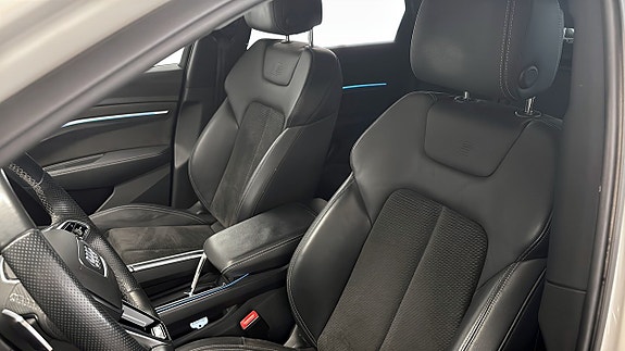 Audi e-tron 8 of 19