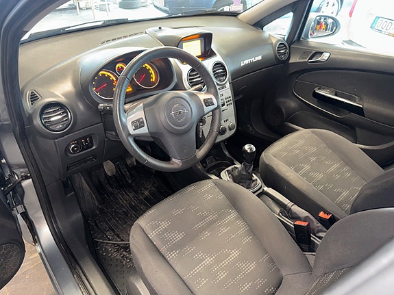 Opel Corsa 7 of 15