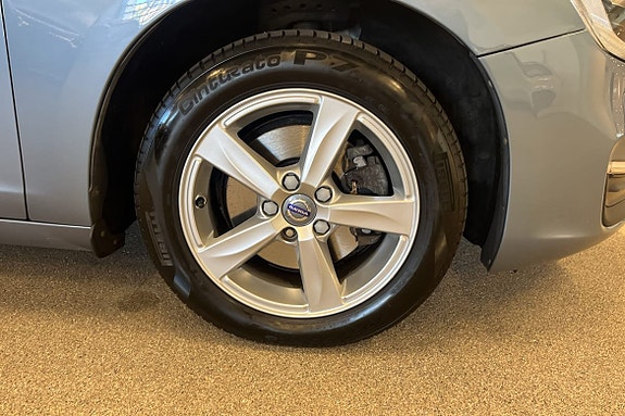 Volvo V60 11 of 14
