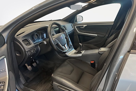 Volvo V60 6 of 14