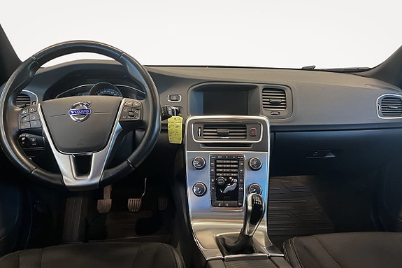 Volvo V60 8 of 14