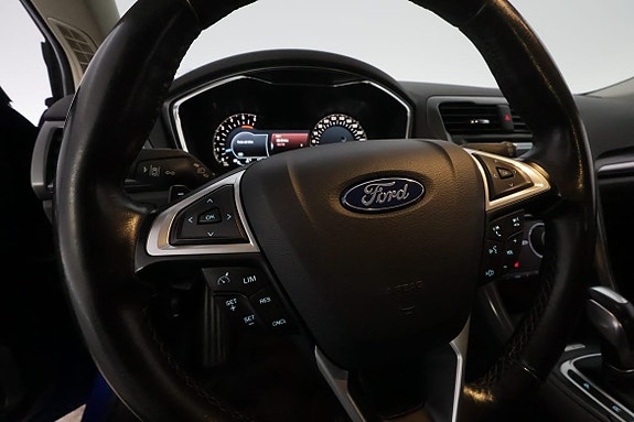 Ford Mondeo 16 of 30