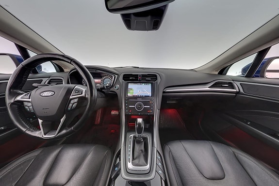 Ford Mondeo 13 of 30