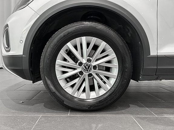 Volkswagen T-Roc 5 of 14