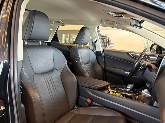 Lexus NX350h 11 of 21