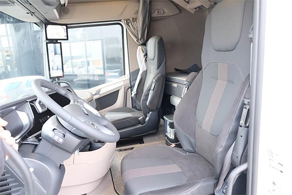 DAF XG 4x2 480 dragbil med 3 års garanti! 5 of 14