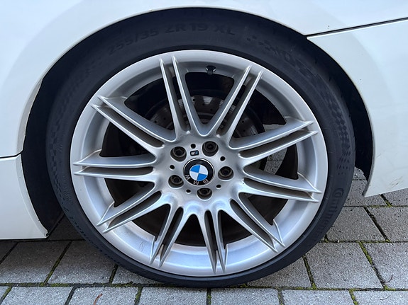 BMW 325i 8 of 9