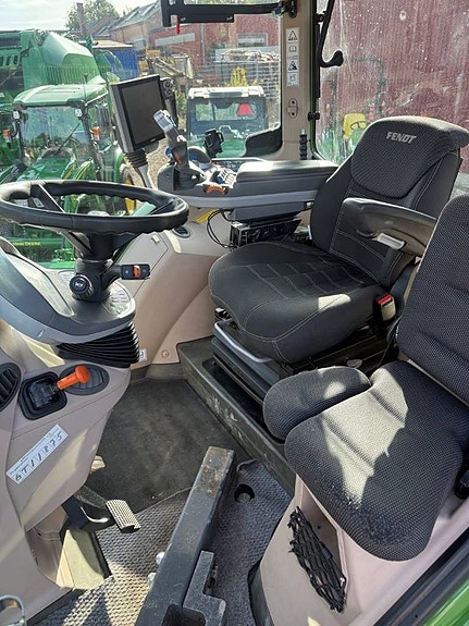 Fendt 724 S4 Profi Plus 5 of 5