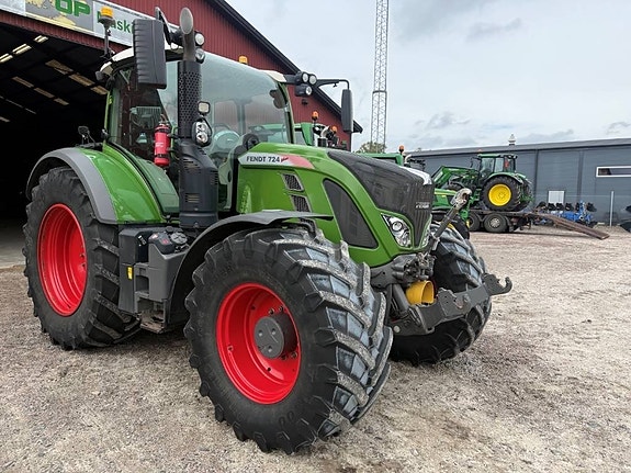 Fendt 724 S4 Profi Plus