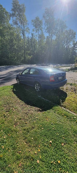 Skoda Octavia 2 of 2