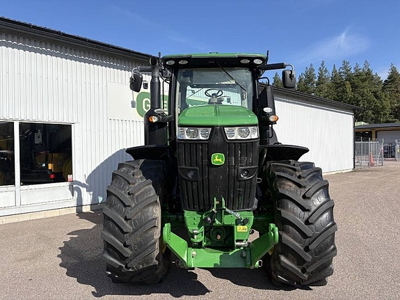 John Deere 7250 R 2 of 8