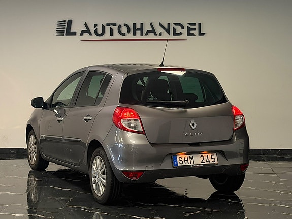 Renault Clio 4 of 13