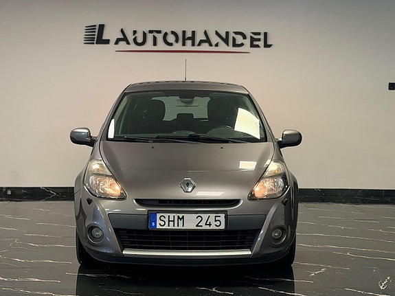 Renault Clio 2 of 13
