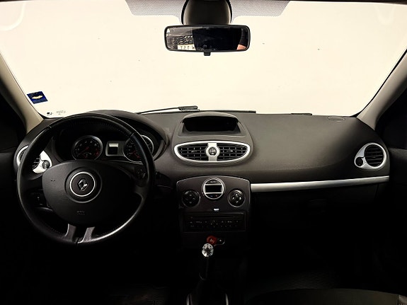 Renault Clio 13 of 13