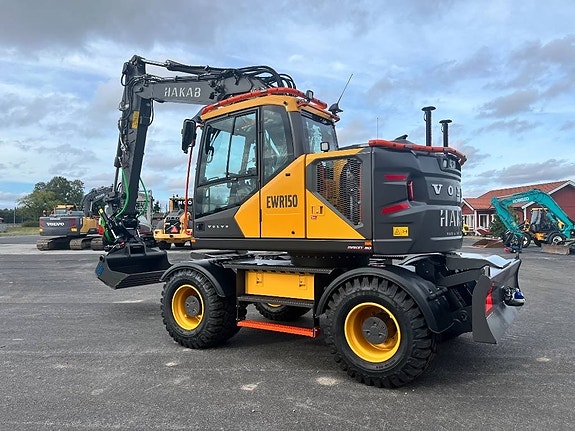 Volvo EWR150 F 2 of 8