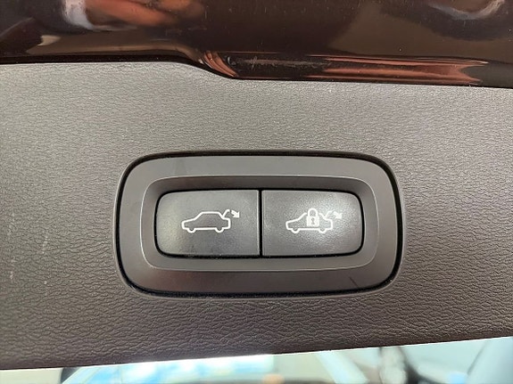 Volvo V60 18 of 23