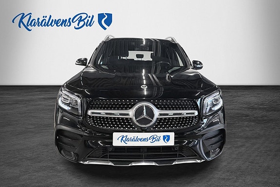 Mercedes-Benz GLB200 4 of 18