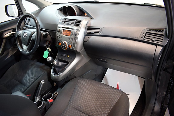 Toyota Verso 9 of 20
