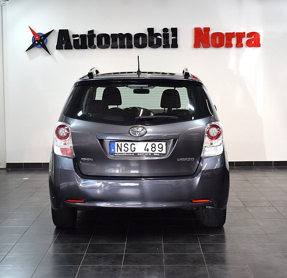 Toyota Verso 4 of 20