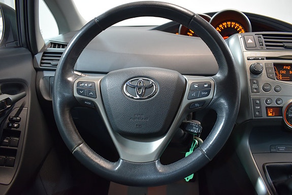 Toyota Verso 17 of 20