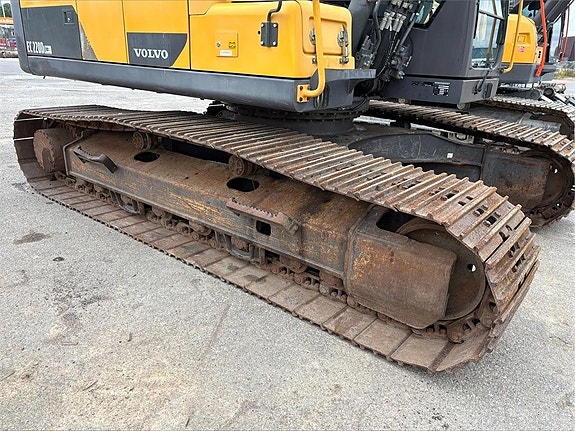 Volvo EC220DL 5 of 9