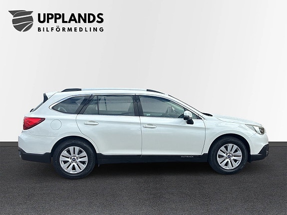 Subaru Outback 4 of 11