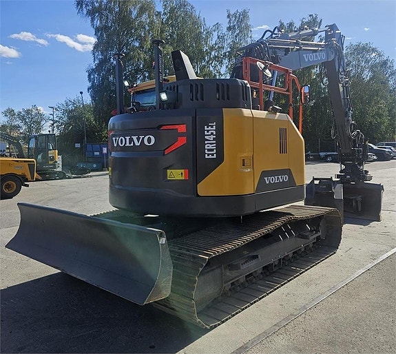 Volvo ECR145EL 3 of 15